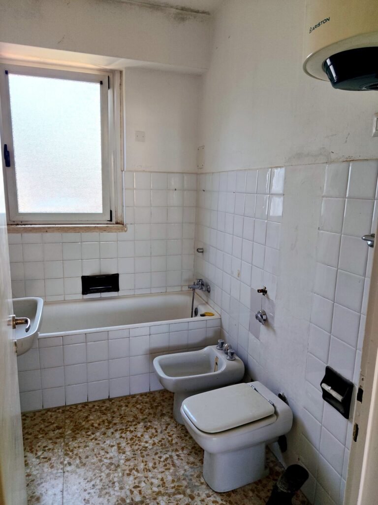Rivestimenti per Terrazzi Esterni in Bagno a Pavia