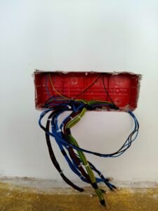 Scopri di più sull'articolo Impianto Elettrico: Cos’è e Guida Completa